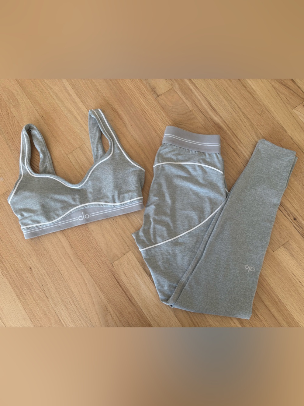 Alo Yoga Heart Throb Set